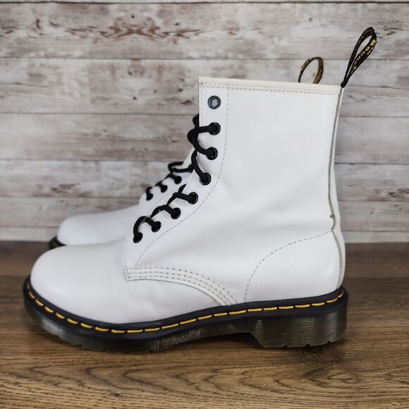 Dr. Martens Women’s 1460 White Patent Leather Lace Up Boots Size 9 - Picture 4 of 11